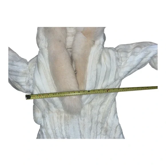 Vintage Womens’s Arctic fox White mink long coat custom made Should Be Size 6 - Picture 13 of 13